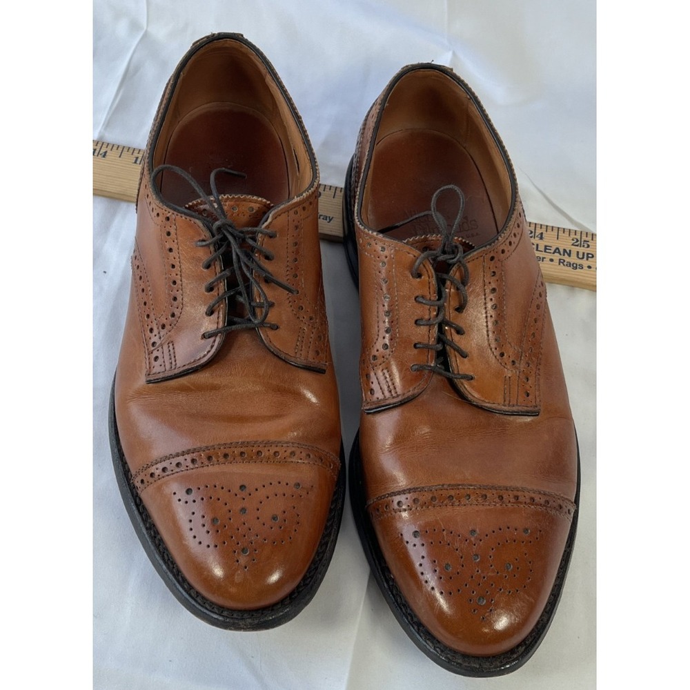 Allen Edmonds‎ Sanford Men's Dress Shoe 9D Walnut  Brown Tan Cap Toe Oxford